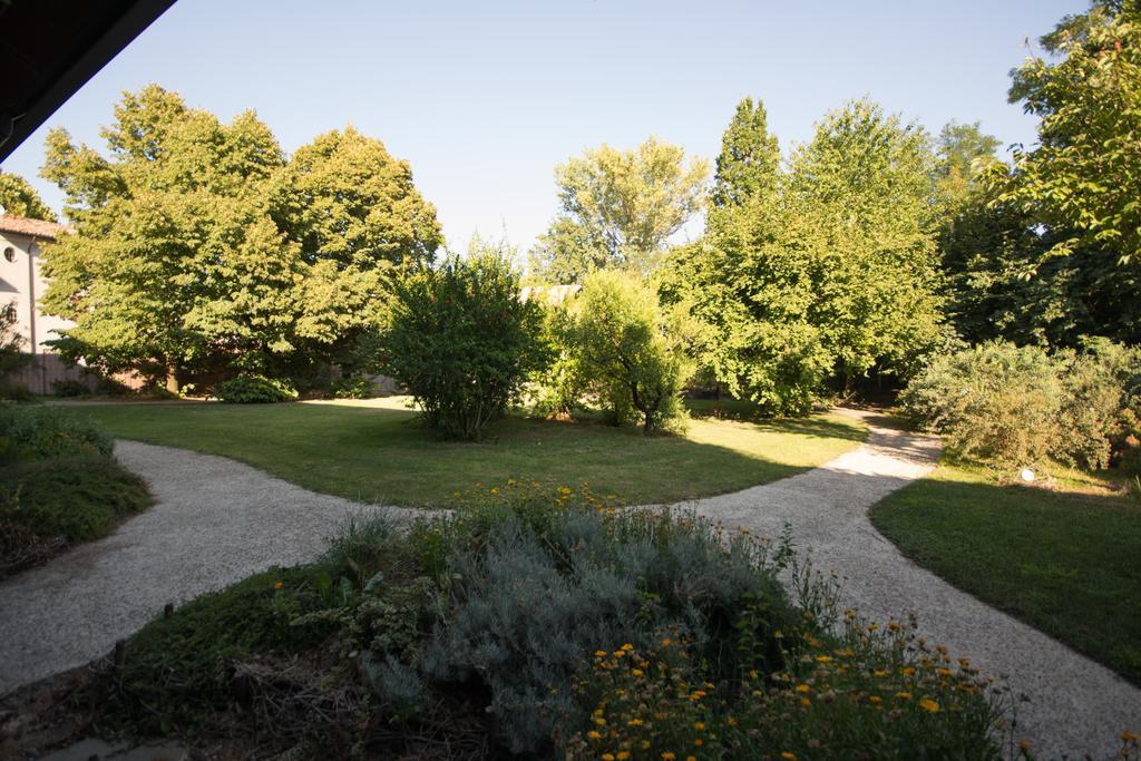 Locanda Dei Melograni Gossolengo Экстерьер фото