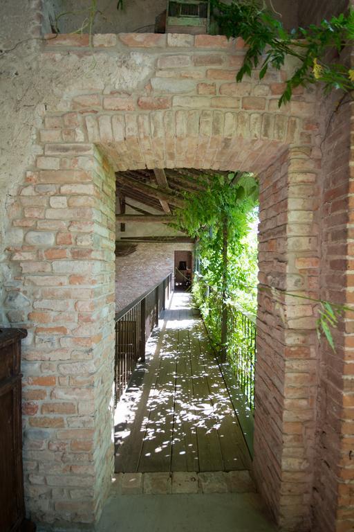 Locanda Dei Melograni Gossolengo Экстерьер фото